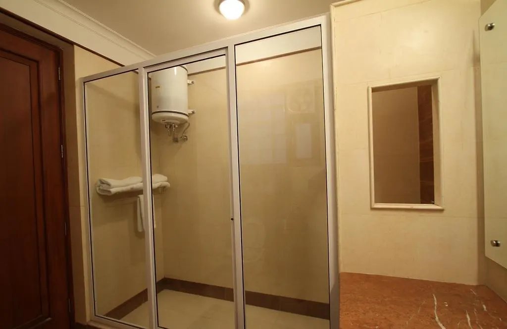 Luxury Suites And Hotels-Parkfront 구르가온 3*,  인도