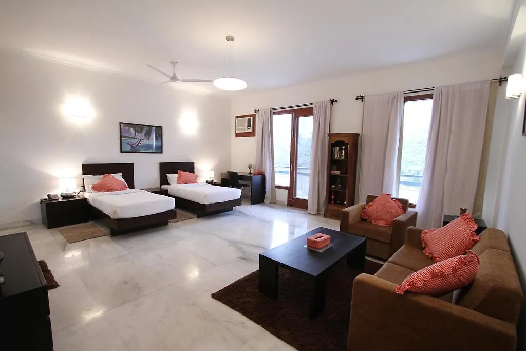 Luxury Suites And Hotels-Parkfront 구르가온 3*,  인도