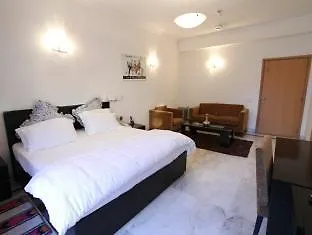 호텔 Luxury Suites And Hotels-Parkfront 구르가온